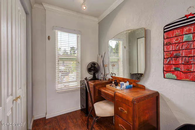 1112 Okapi Ln Ventura CA 93003-small-016