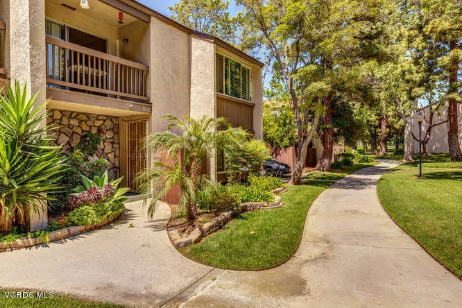 1112 Okapi Ln Ventura CA 93003-small-003