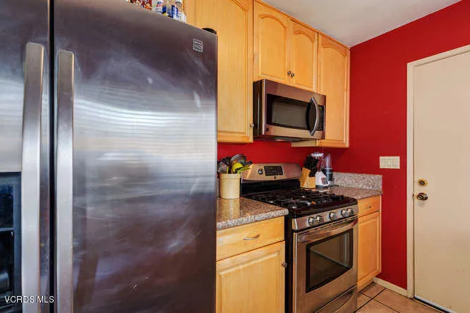 1112 Okapi Ln Ventura CA 93003-small-013