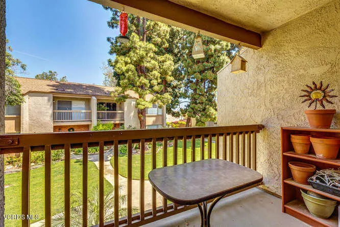 1112 Okapi Ln Ventura CA 93003-small-017