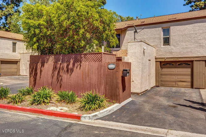 1112 Okapi Ln Ventura CA 93003-small-025
