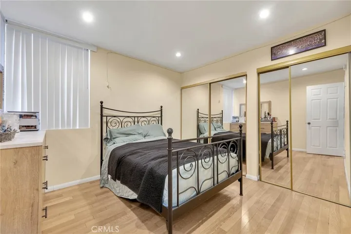 18620 Hatteras Street 114, Tarzana, California 91356