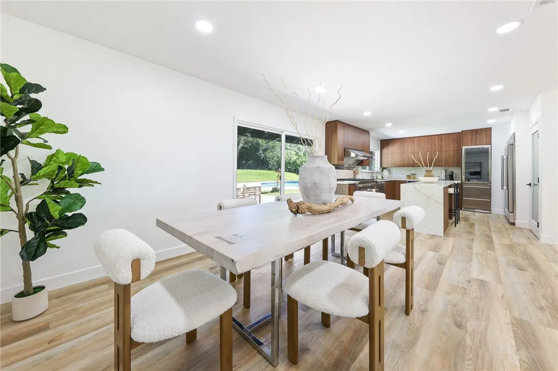 211 Deborah Court, Upland, California 91784 home-pic-8