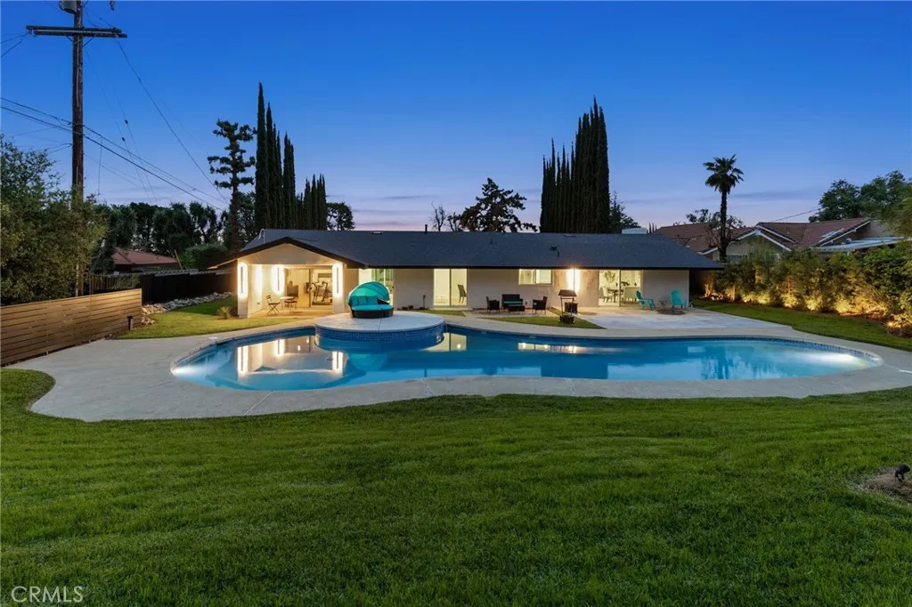 211 Deborah Court, Upland, California 91784 home-pic-41