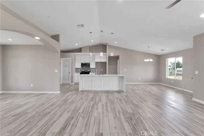 10399 Fifth Avenue, Hesperia, California 92345