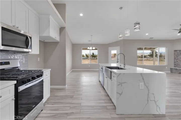 10399 Fifth Avenue, Hesperia, California 92345