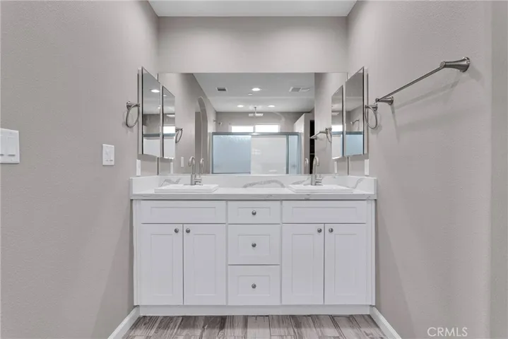 10399 Fifth Avenue, Hesperia, California 92345