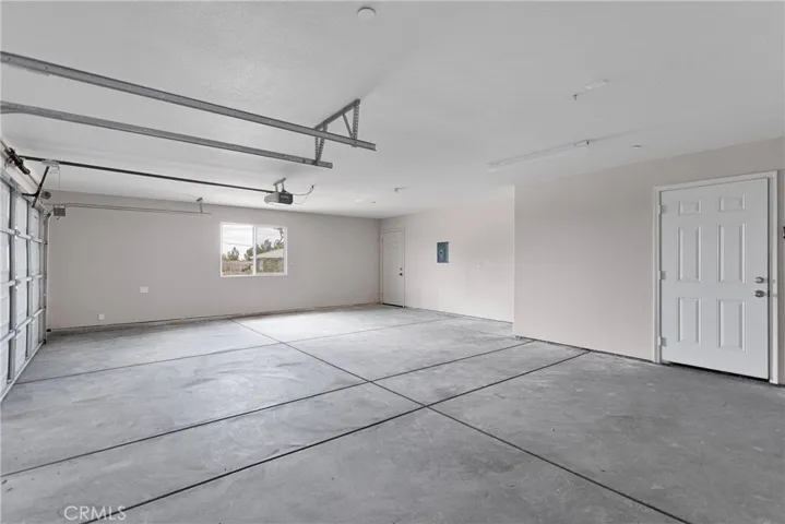 10399 Fifth Avenue, Hesperia, California 92345