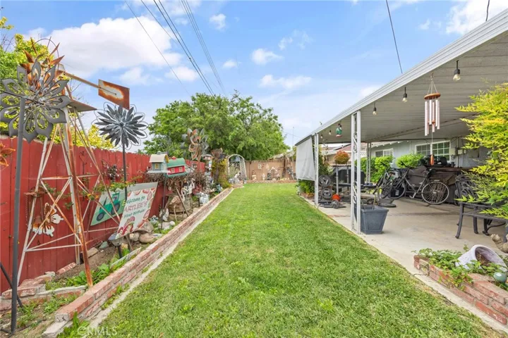 Lovely back yard