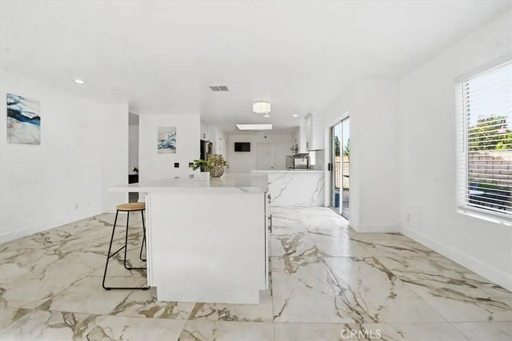 1136 Cherokee Court, San Dimas, California 91773 home-pic-26