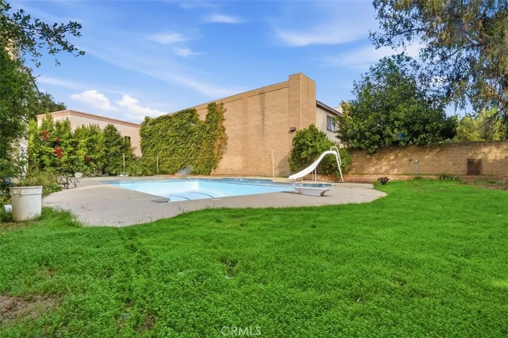 1136 Cherokee Court, San Dimas, California 91773 home-pic-11