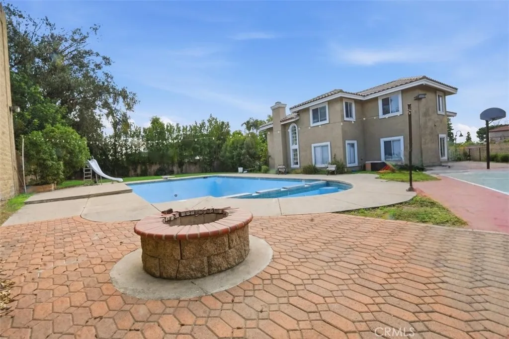 1136 Cherokee Court, San Dimas, California 91773 home-pic-12