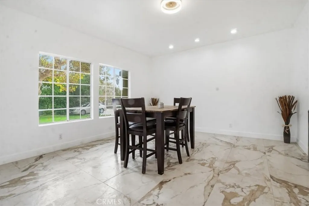 1136 Cherokee Court, San Dimas, California 91773 home-pic-29