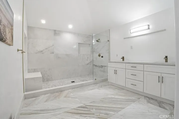 Upstairs Master Bathroom
