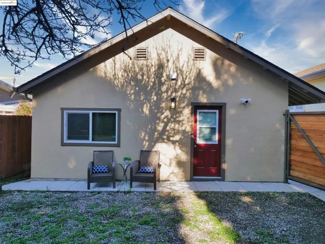 3036 23rd Avenue, Oakland, California 94602