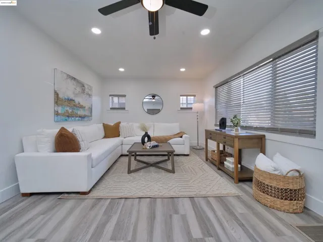 3036 23rd Avenue, Oakland, California 94602