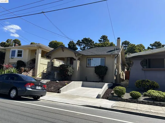 3036 23rd Avenue, Oakland, California 94602