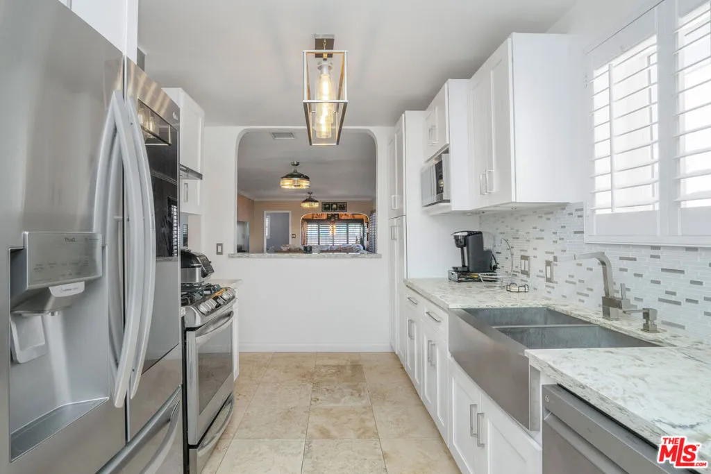 7815 S Halldale Avenue, Los Angeles, California 90047, 3 Bedrooms Bedrooms, ,2 BathroomsBathrooms,Residential,For Sale,Halldale,25520594