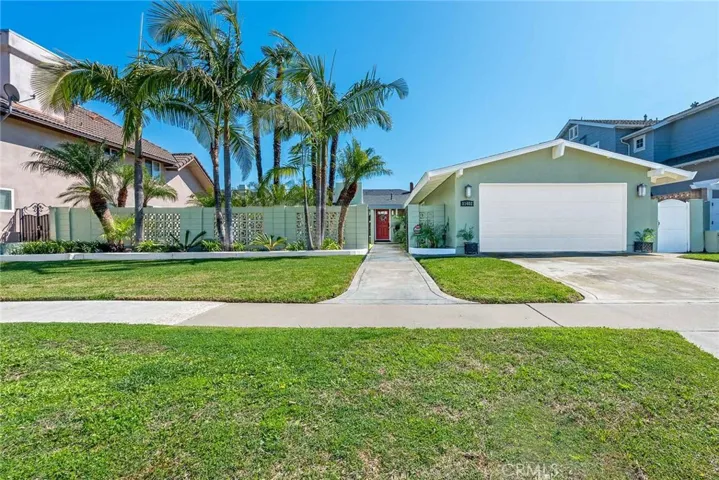 11402 Donovan Road, Los Alamitos, California 90720