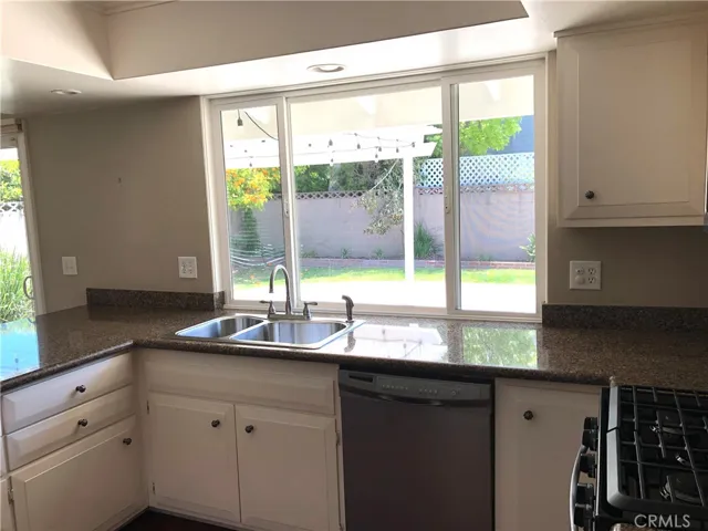 11402 Donovan Road, Los Alamitos, California 90720