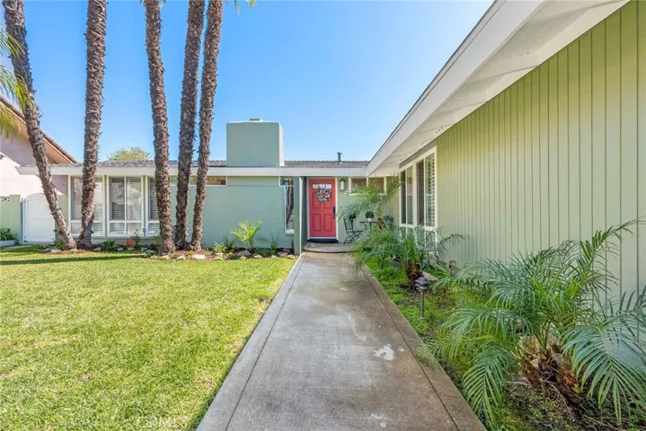 11402 Donovan Road, Los Alamitos, California 90720