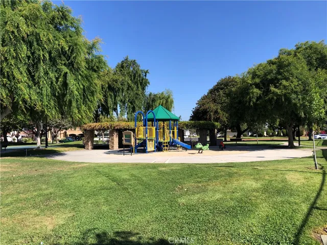 11402 Donovan Road, Los Alamitos, California 90720