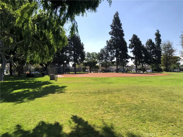 11402 Donovan Road, Los Alamitos, California 90720
