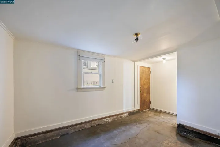 4414 S Pleasant Valley Ct S, Oakland, California 94611