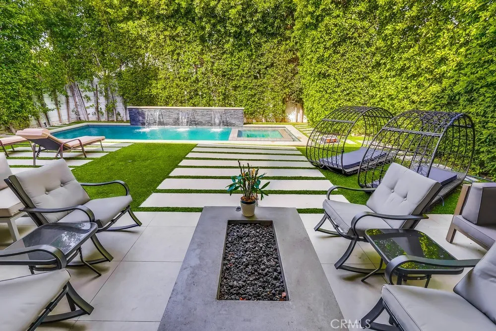 737 N Cherokee Avenue, Los Angeles, California 90038 home-pic-44