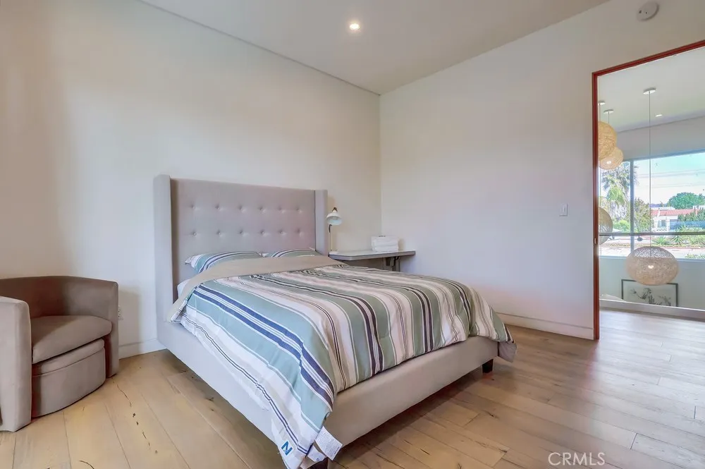 737 N Cherokee Avenue, Los Angeles, California 90038 home-pic-33