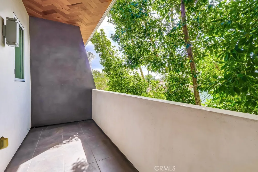 737 N Cherokee Avenue, Los Angeles, California 90038 home-pic-34