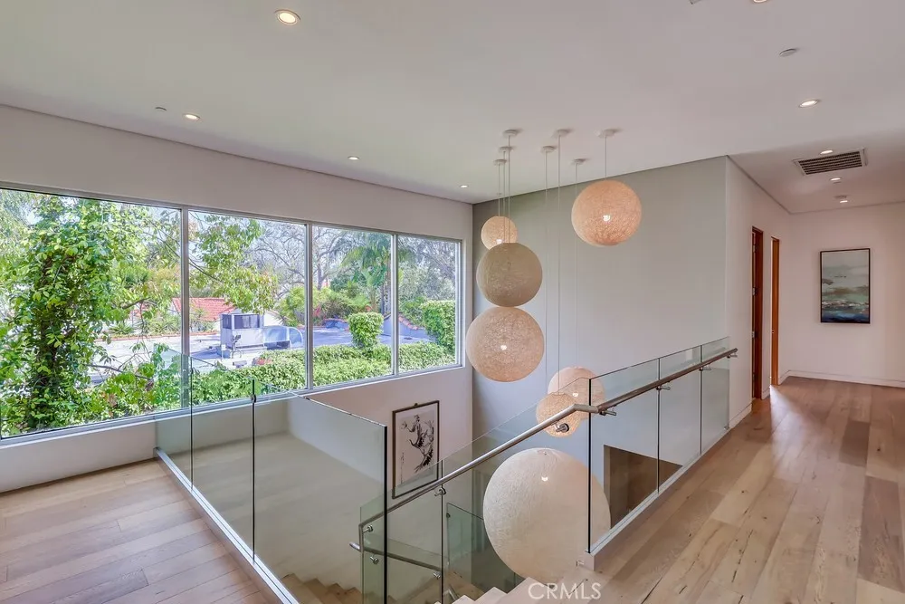 737 N Cherokee Avenue, Los Angeles, California 90038 home-pic-23