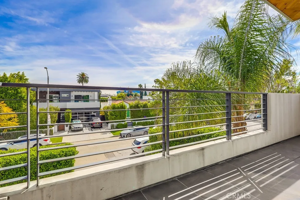 737 N Cherokee Avenue, Los Angeles, California 90038 home-pic-38