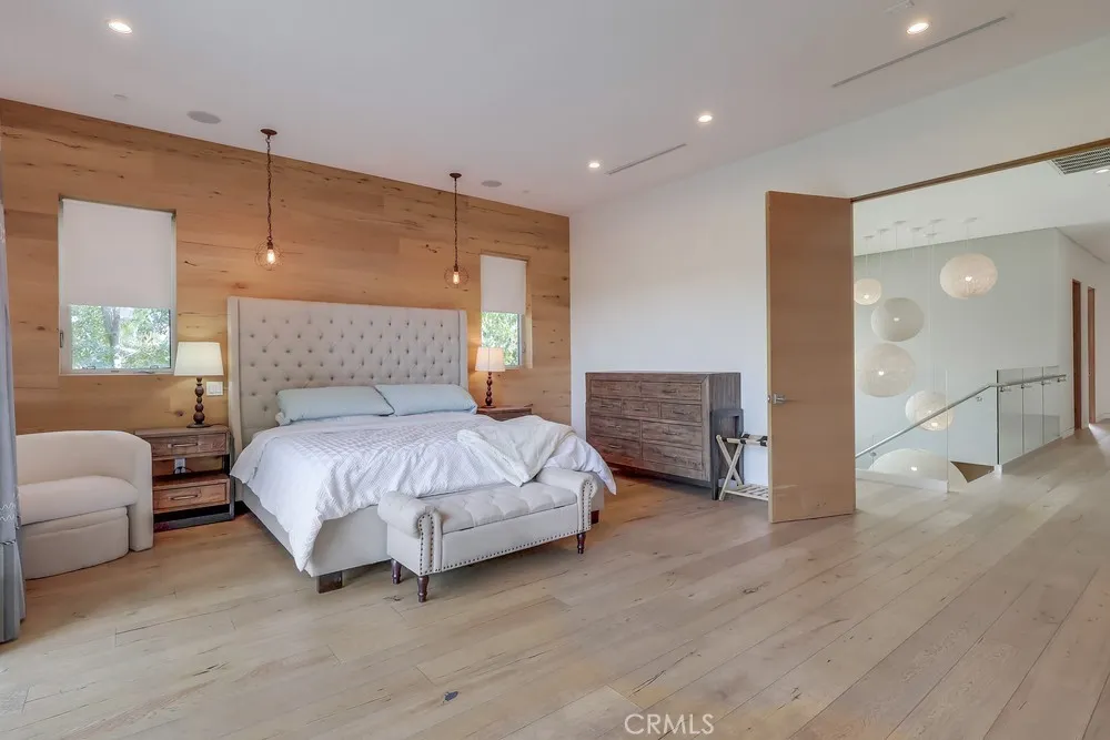737 N Cherokee Avenue, Los Angeles, California 90038 home-pic-26