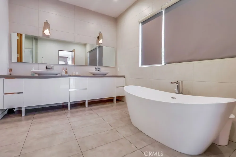 737 N Cherokee Avenue, Los Angeles, California 90038 home-pic-27