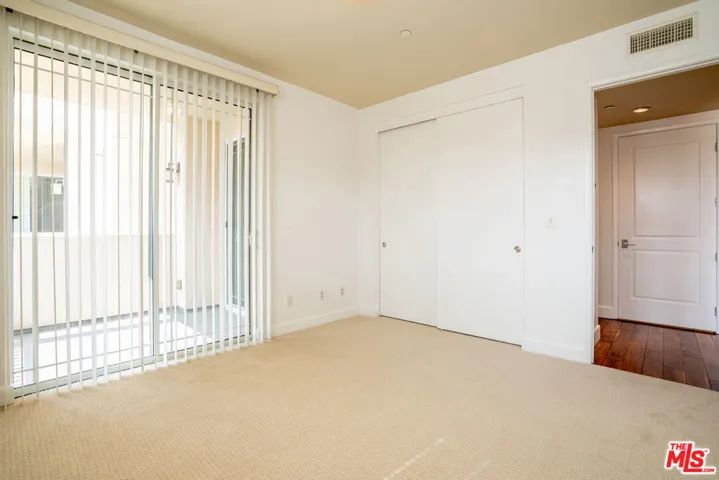 848 Irolo Street 301, Los Angeles, California 90005