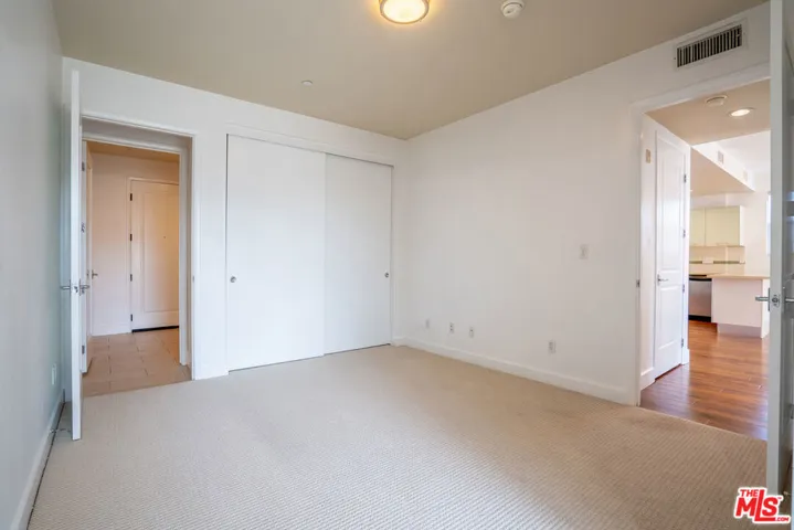 848 Irolo Street 301, Los Angeles, California 90005