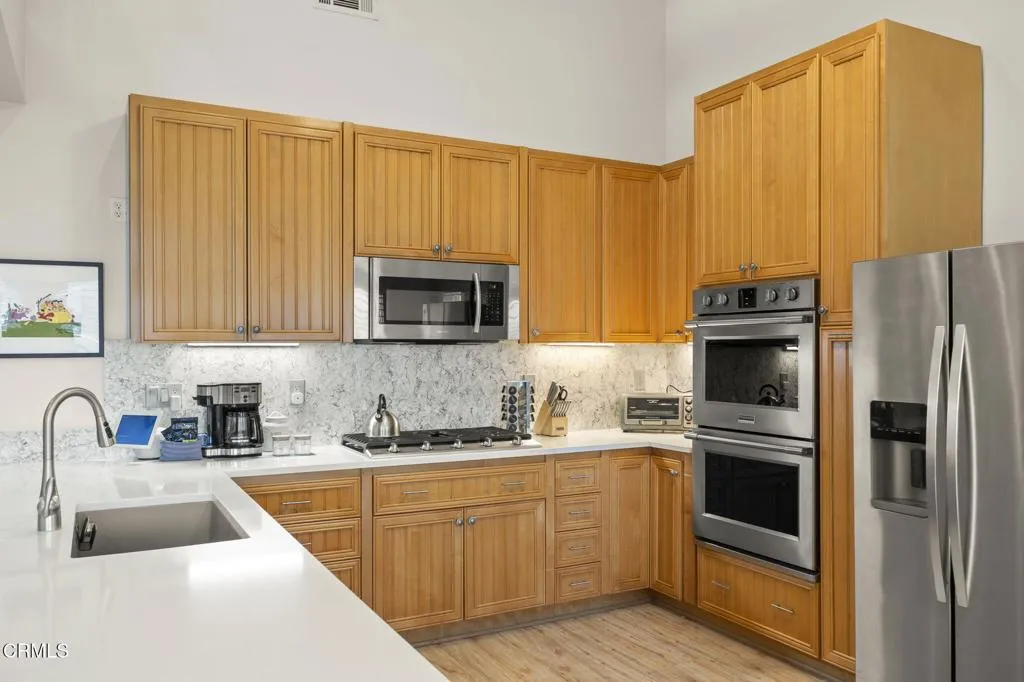 121 Los Angeles Avenue, Oxnard, California 93035 home-pic-10