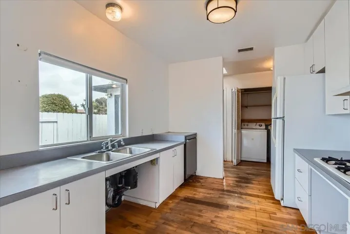 2525 Inman Court, San Diego, California 92111