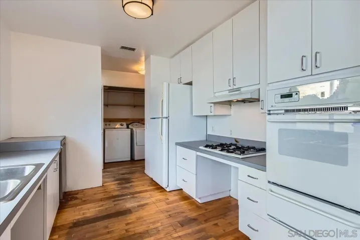 2525 Inman Court, San Diego, California 92111