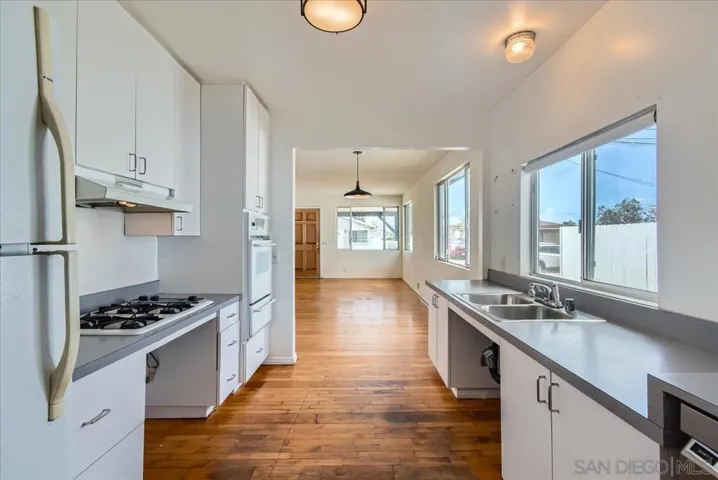 2525 Inman Court, San Diego, California 92111