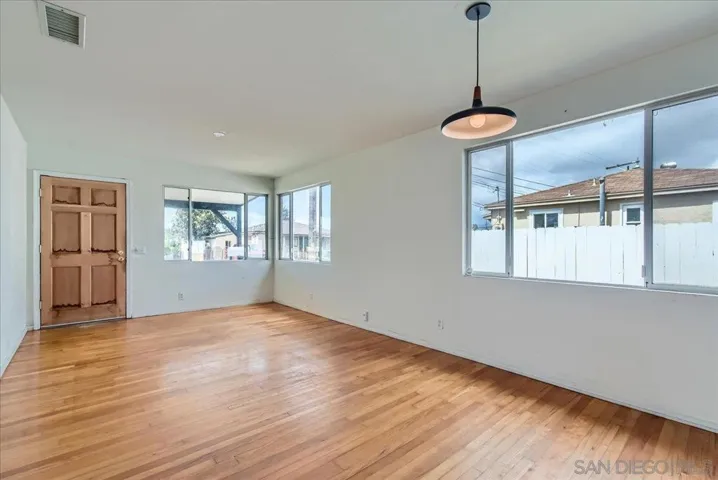2525 Inman Court, San Diego, California 92111