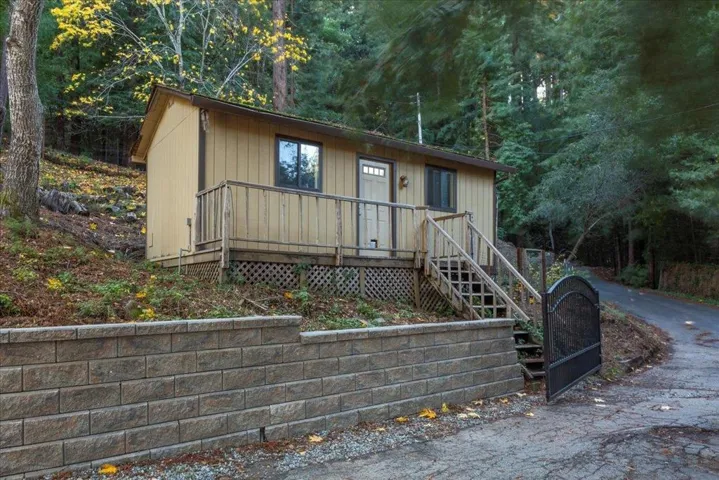 26145 Pierce Road, Los Gatos, California 95033