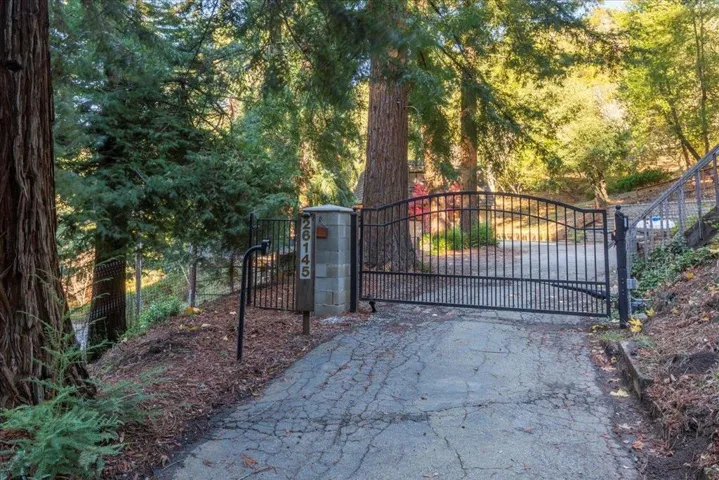 26145 Pierce Road, Los Gatos, California 95033