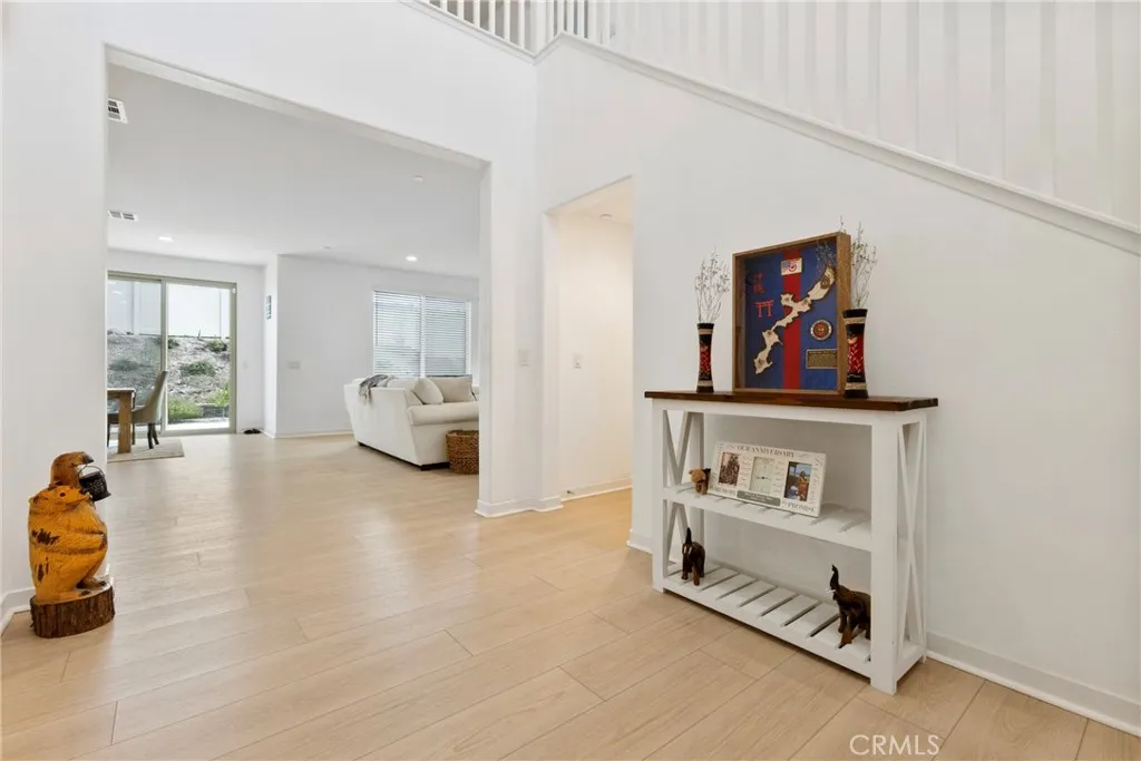 29692 Bonneville, Menifee, California 92596 home-pic-7