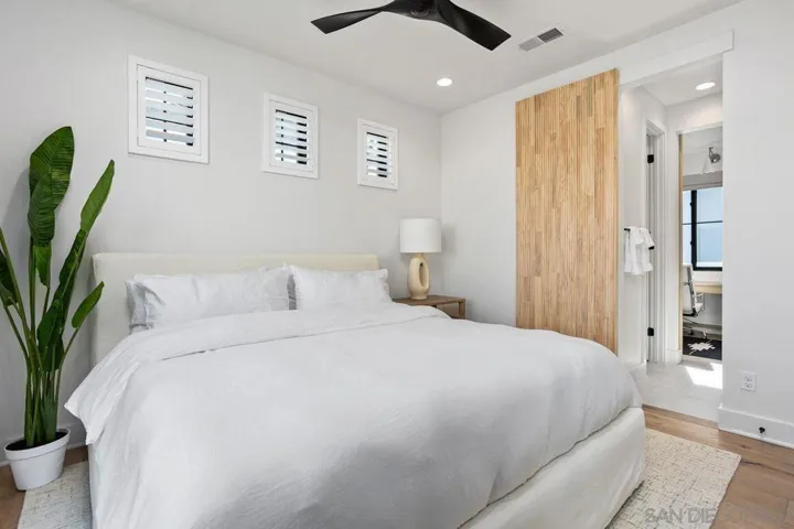 1136 Molara Lane, Encinitas, California 92024