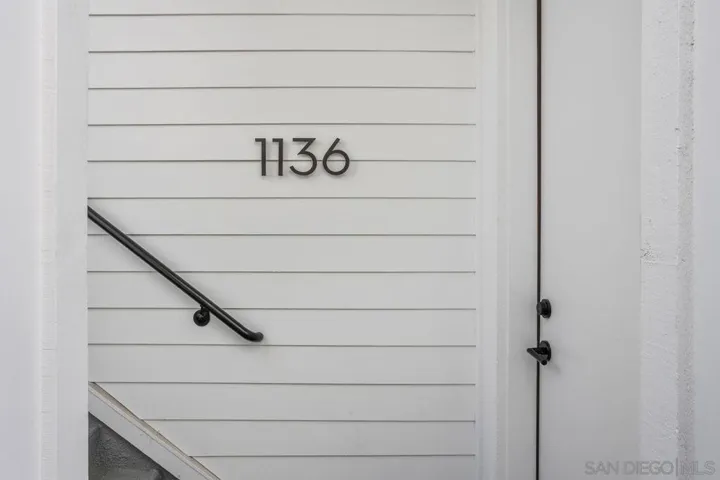 1136 Molara Lane, Encinitas, California 92024