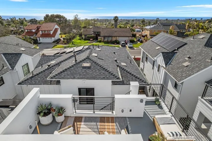 1136 Molara Lane, Encinitas, California 92024