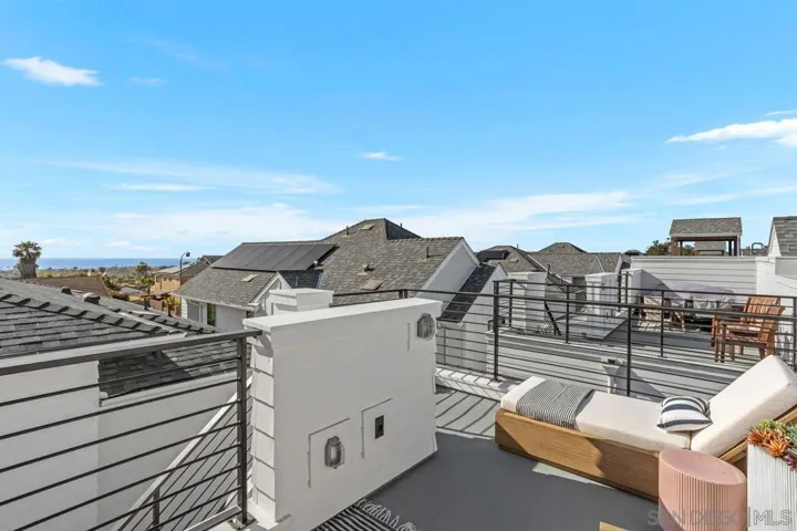 1136 Molara Lane, Encinitas, California 92024