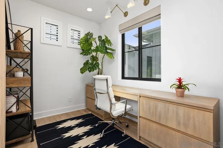 1136 Molara Lane, Encinitas, California 92024